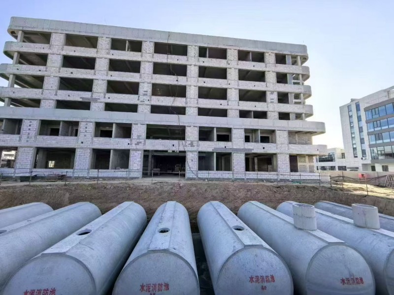 �ӱ�ʢ��300����ˮ��������˳��������ˮ������